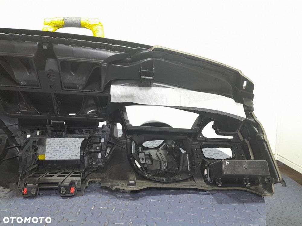 BMW 2 F22 F23 DESKA ROZDZIELCZA EU - 8