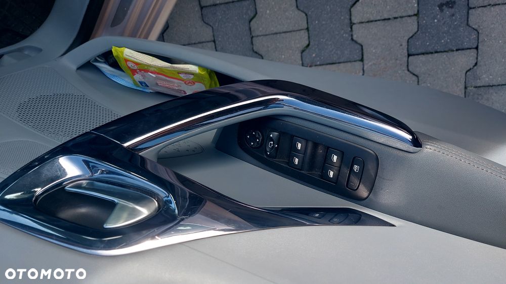 Peugeot 208 1.6 VTi Allure - 3