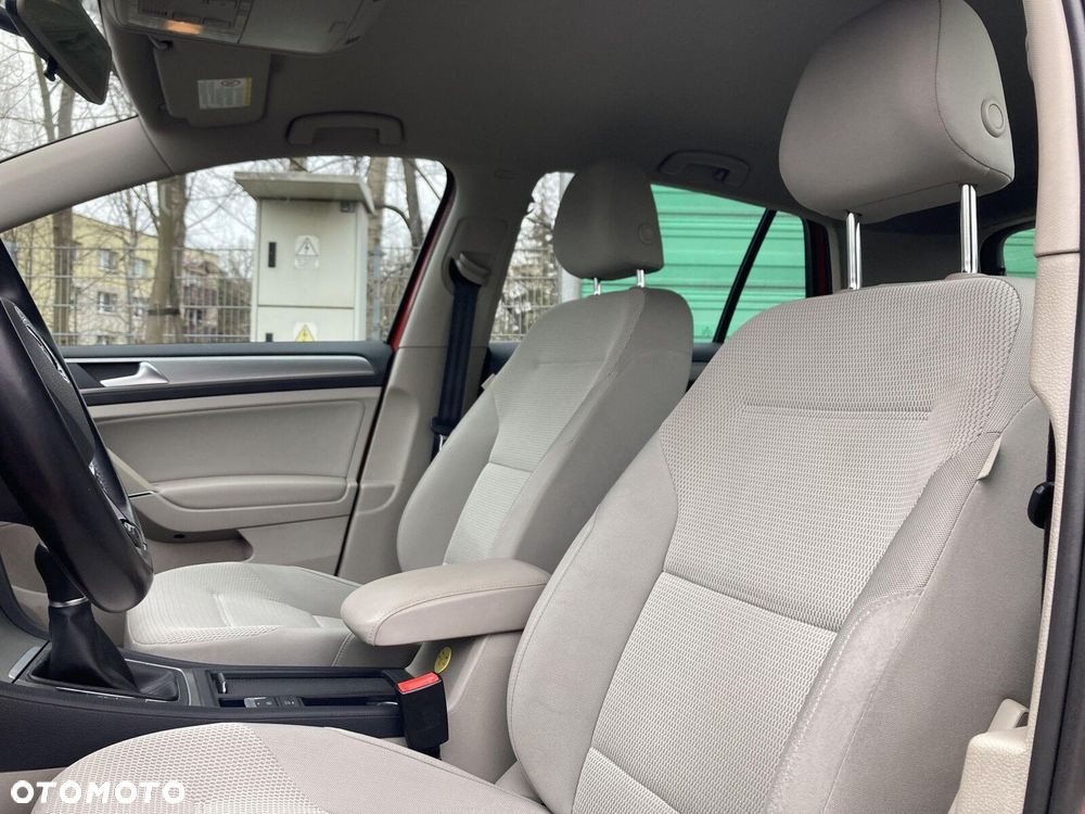 Volkswagen Golf 1.2 TSI BMT Comfortline - 16