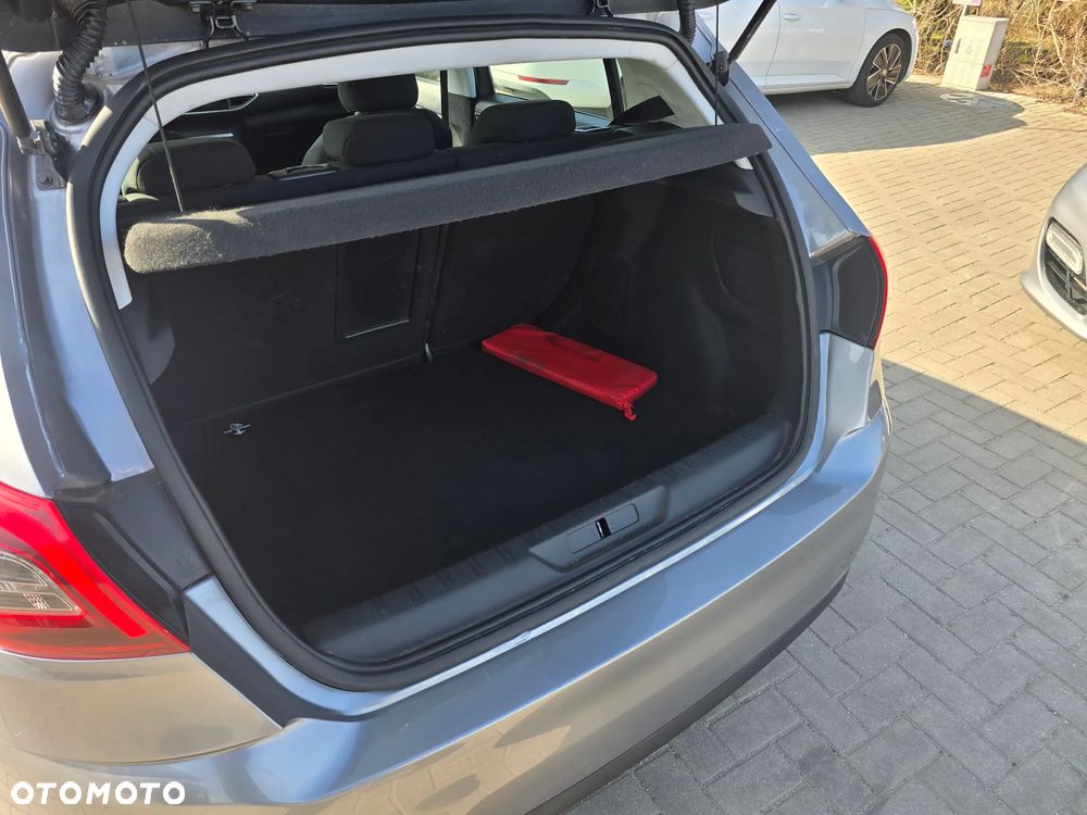 Peugeot 308 - 18