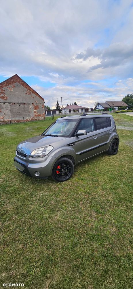 Kia Soul 1.6 L - 18