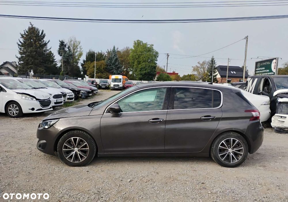 Peugeot 308 - 23
