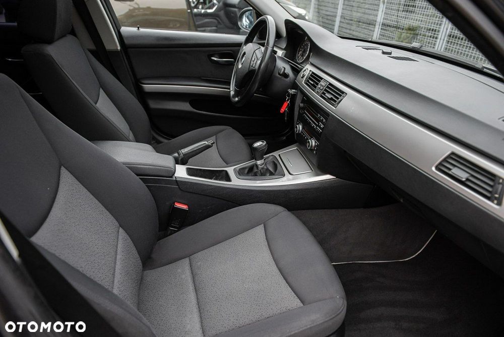 BMW Seria 3 - 10