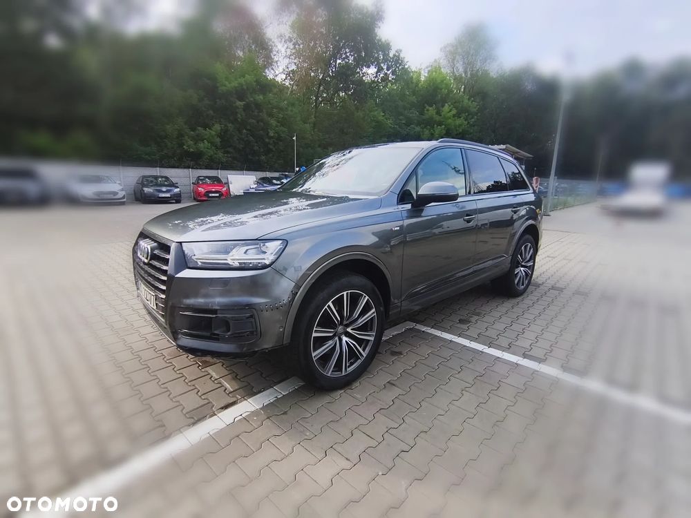 Audi Q7 - 10