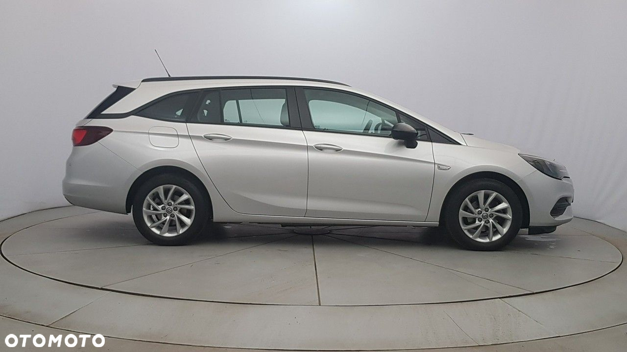 Opel Astra - 8