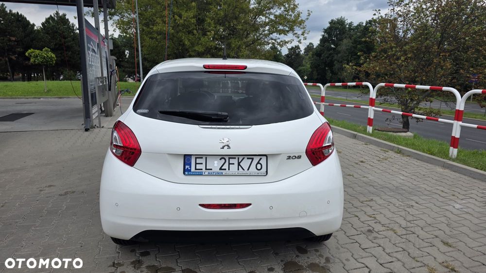 Peugeot 208 1.2 PureTech Style - 4