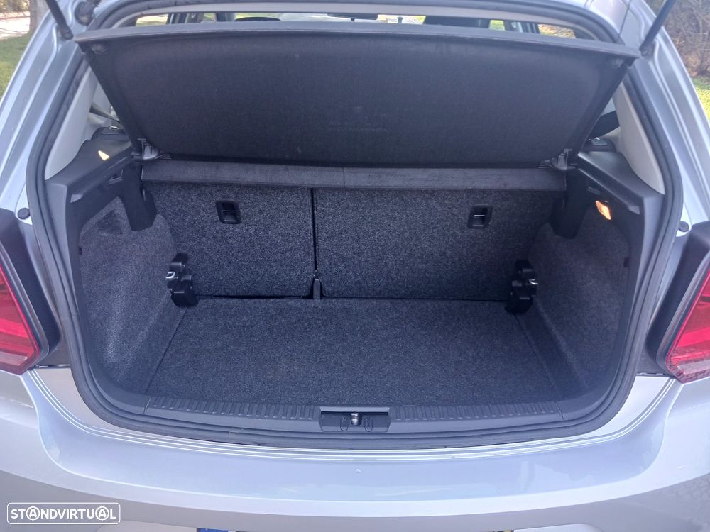 VW Polo 1.4 TDi BlueMotion - 38