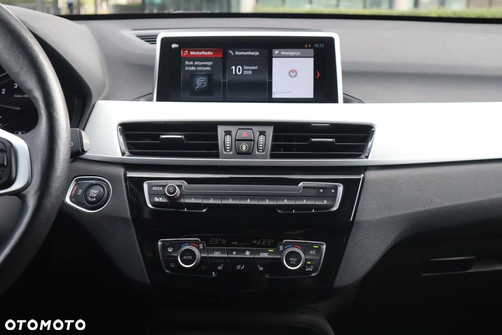 BMW X1 xDrive20i Advantage sport - 9