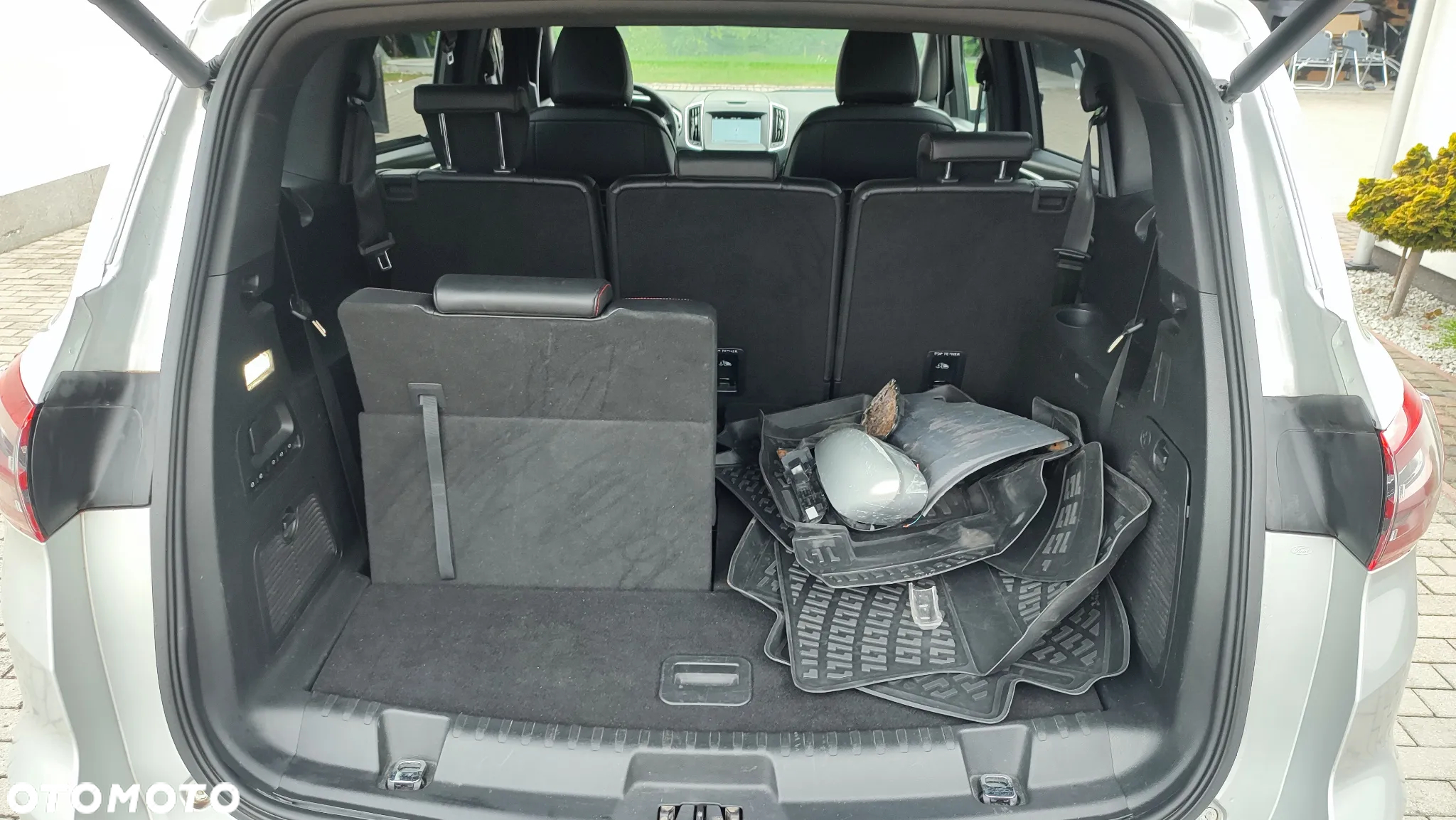 Ford S-Max 1.5 EcoBoost ST-Line - 26