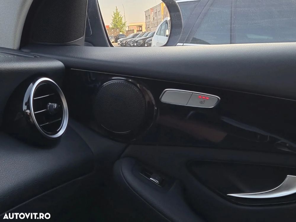Mercedes-Benz GLC 220 d 4Matic 9G-TRONIC Exclusive - 33