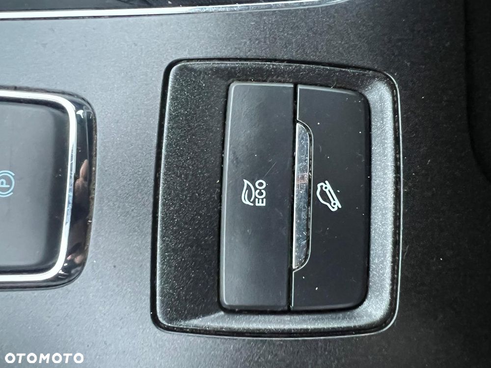 Ford Mondeo 2.0 Ti-VCT Titanium - 31