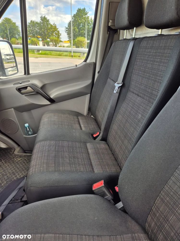 Mercedes-Benz Sprinter 319 BlueTEC 906.235 - 10