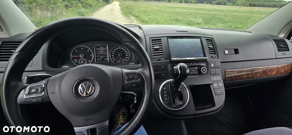 Volkswagen Multivan - 7