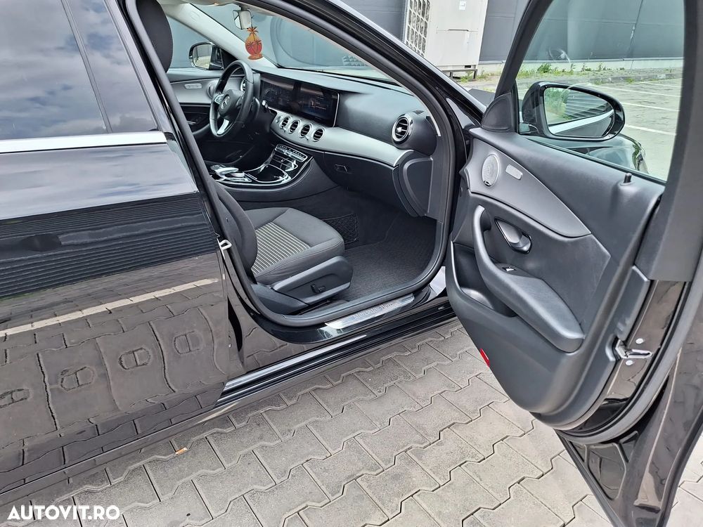 Mercedes-Benz E 220 d 9G-TRONIC - 23