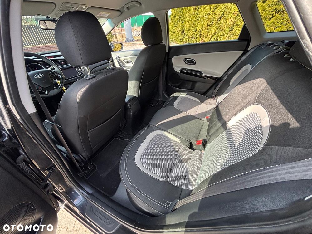 Kia Ceed 1.6 GDI Platinum Edition - 32