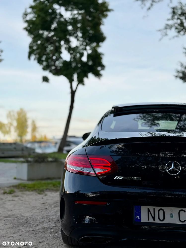Mercedes-Benz Klasa C AMG 43 4-Matic - 11