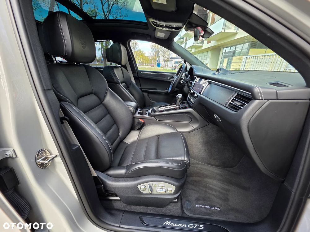 Porsche Macan GTS PDK - 36