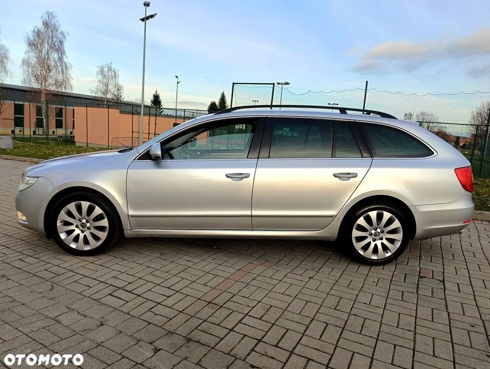 Skoda Superb 2.0 TDI DSG Exclusive - 21