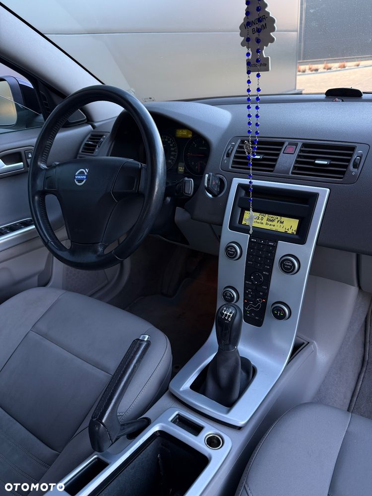 Volvo S40 2.0D Momentum - 18