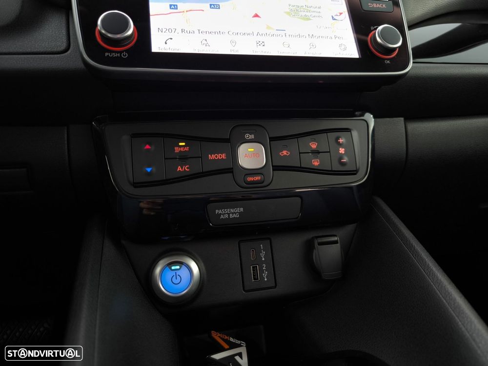 Nissan Leaf N-Connecta - 15