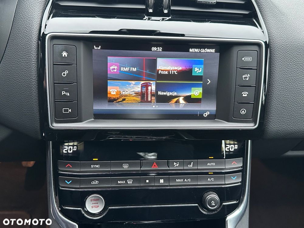 Jaguar XE 20d R-Sport - 20