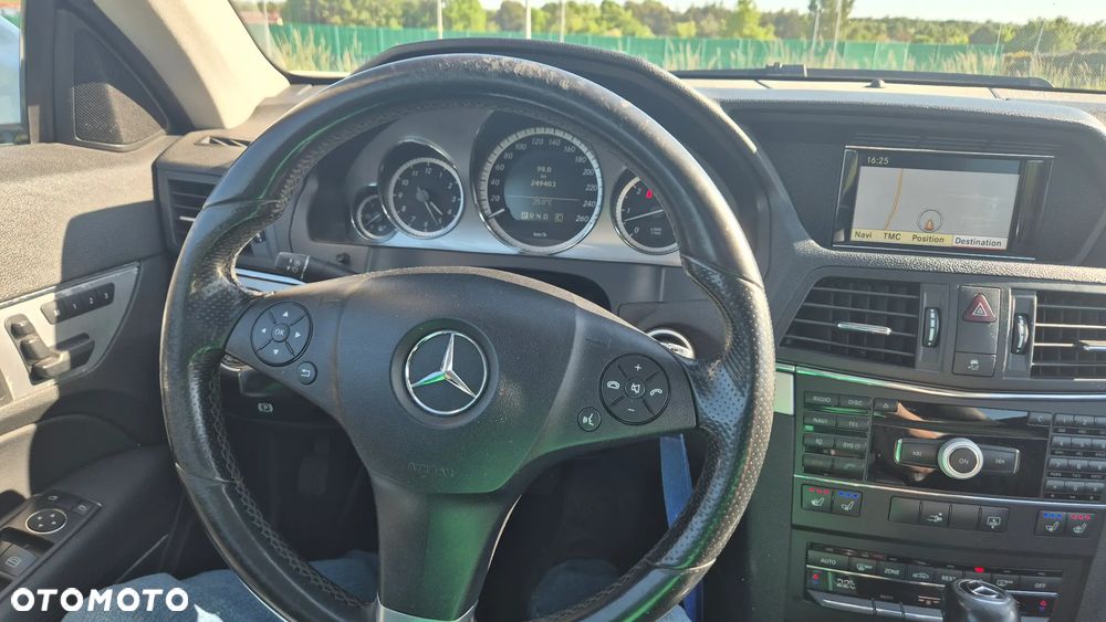 Mercedes-Benz Klasa E 350 CDI BlueEff - 9