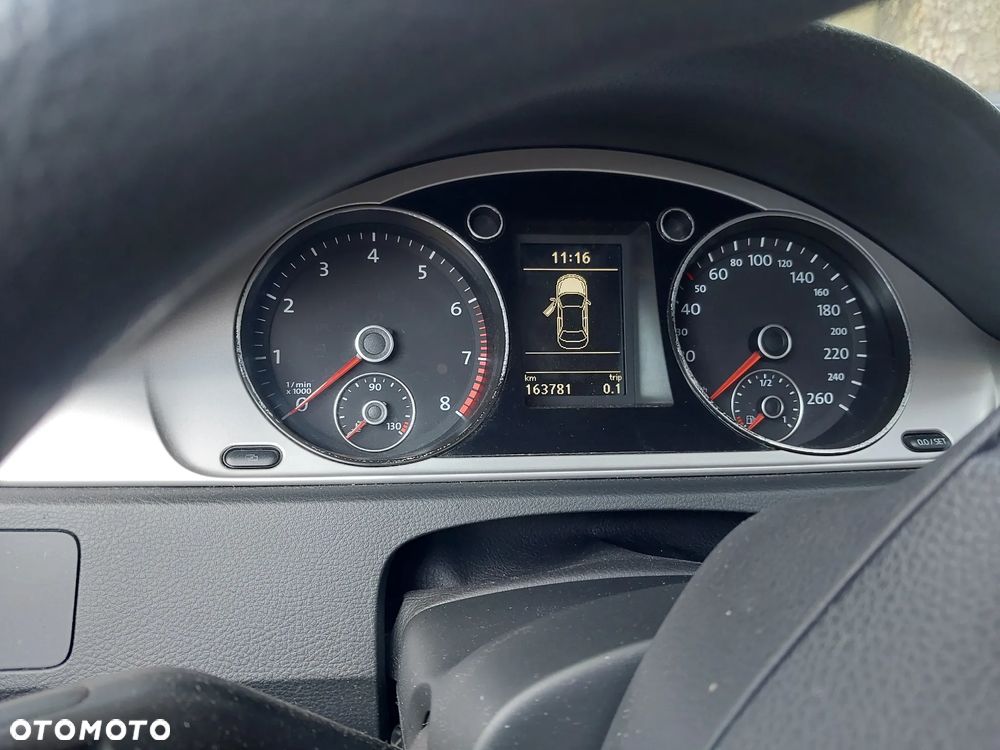 Volkswagen Passat 1.4 TSI BMT Trendline - 6