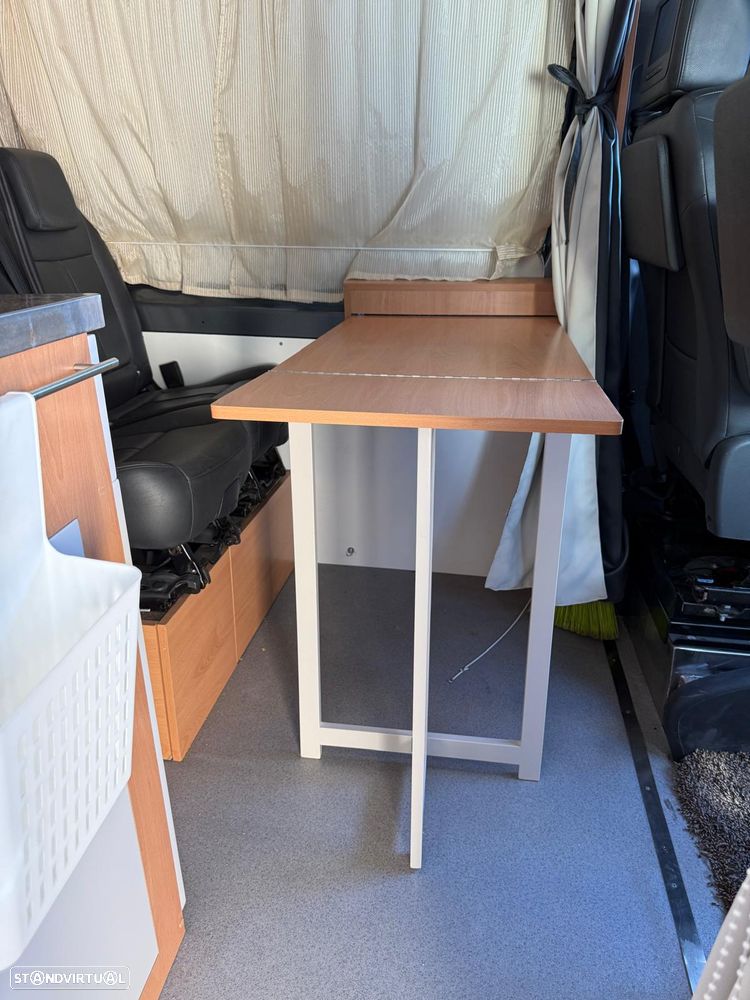 Mercedes-Benz Sprinter - 13