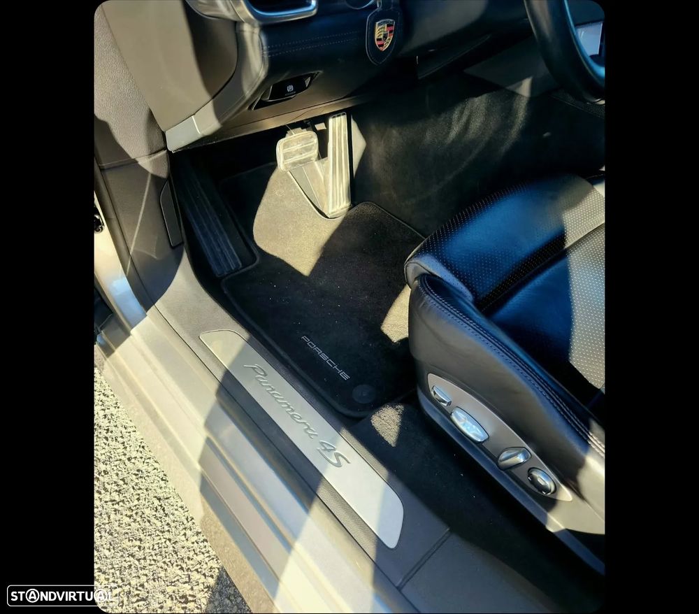 Porsche Panamera 4S PDK - 17