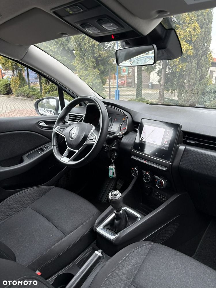 Renault Clio - 7