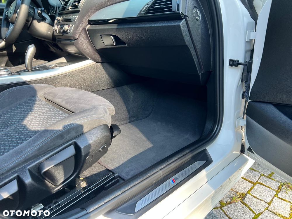 BMW Seria 1 - 22