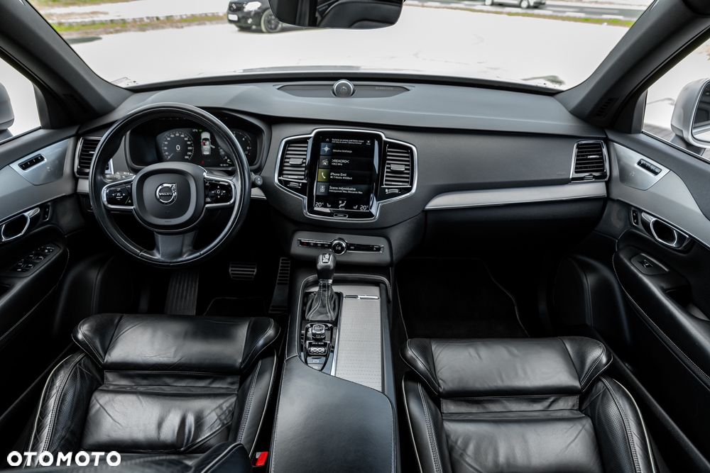 Volvo XC 90 - 26