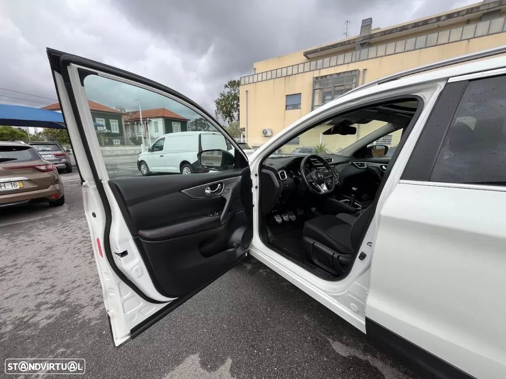 Nissan Qashqai 1.5 dCi N-Connecta 18 - 27
