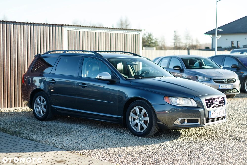 Volvo V70 2.5T R-Design Summum - 8