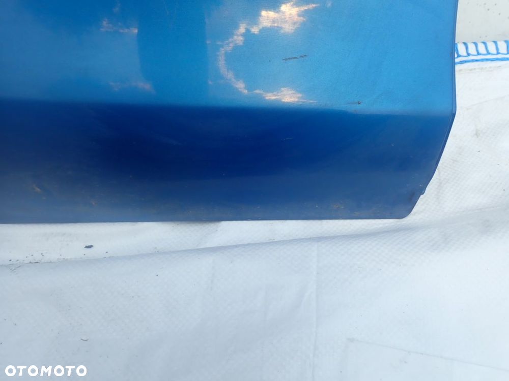 DRZWI PRAWY TYŁ TOYOTA YARIS II KOL: 8T0 - 7