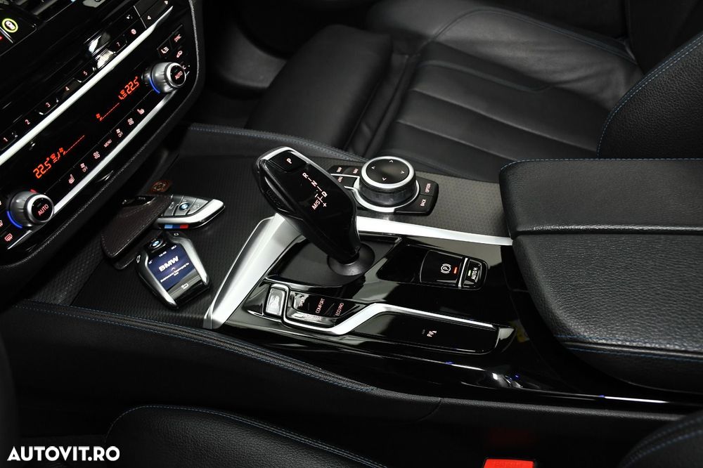 BMW Seria 5 530d xDrive Aut. M Sport Edition - 7