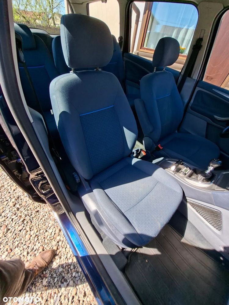 Ford Galaxy - 19