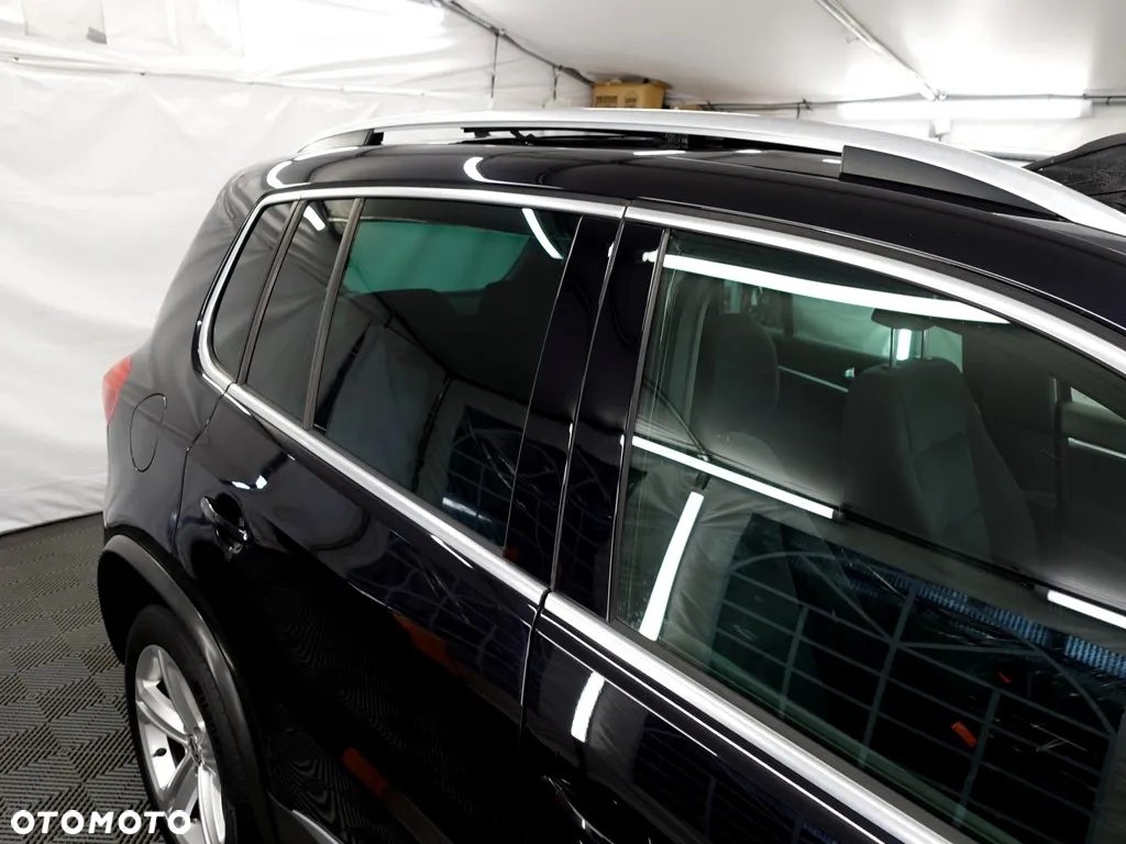 Volkswagen Tiguan 2.0 TDI Perfectline R-Style - 27