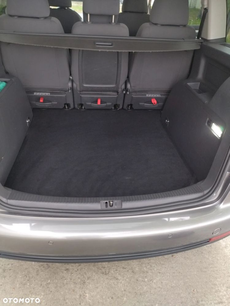 Volkswagen Touran 2.0 TDI DPF Comfortline Perfectline - 9