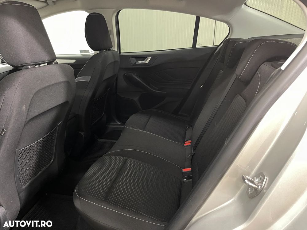 Ford Focus 1.0 EcoBoost Connected - 12