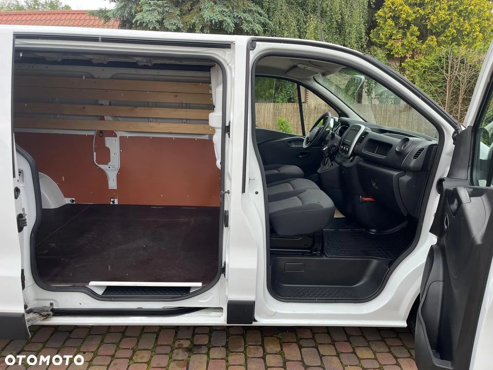 Renault Trafic - 16