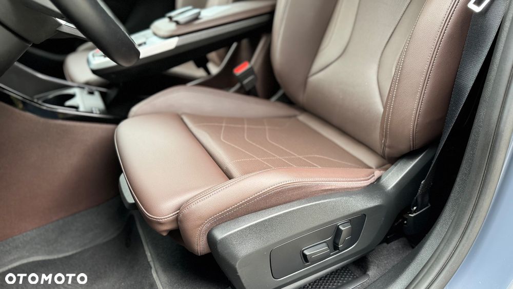 BMW Seria 2 218d Luxury Line - 13