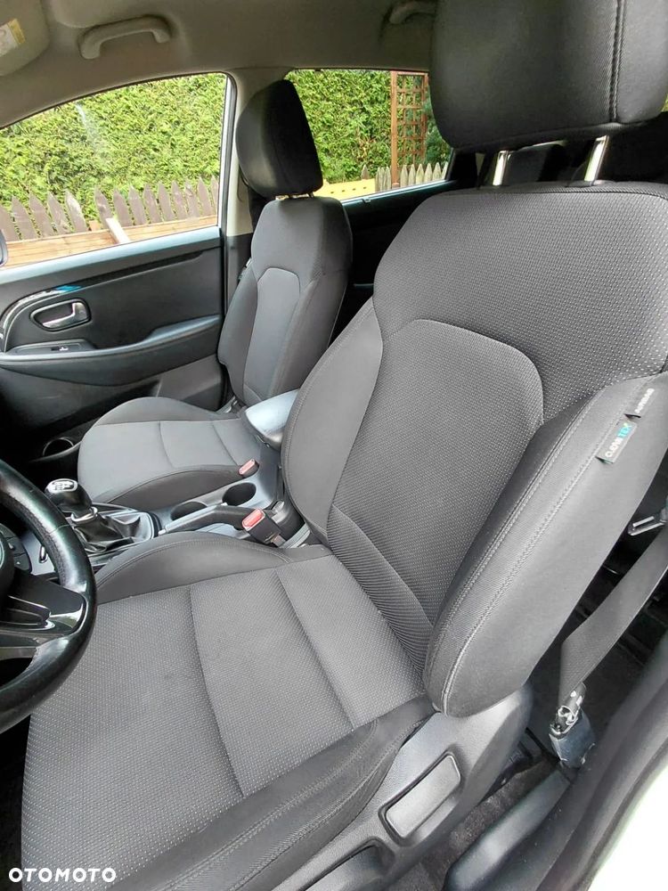 Kia Carens 1.6 GDI M 7os EU6 - 2