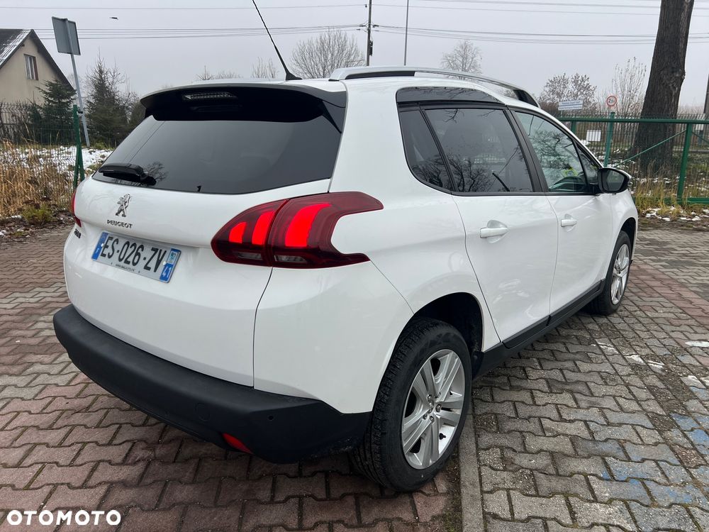 Peugeot 2008 PureTech 82 Style - 6