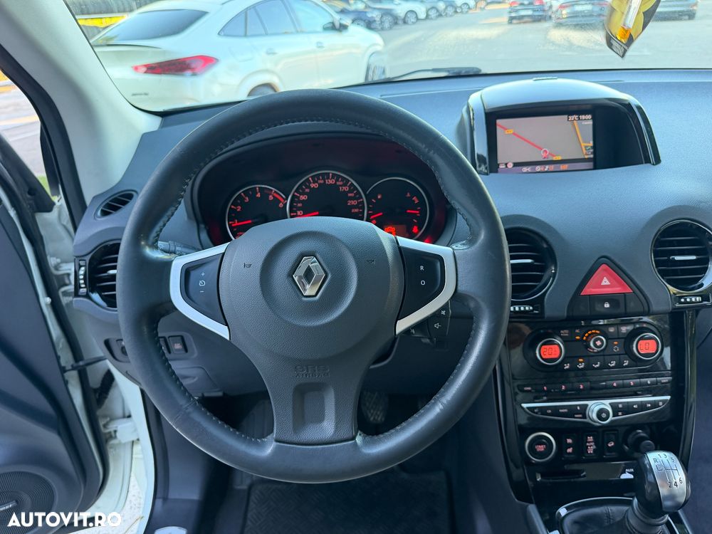 Renault Koleos ver-dci-150-fap-4x4-bose-edition - 9