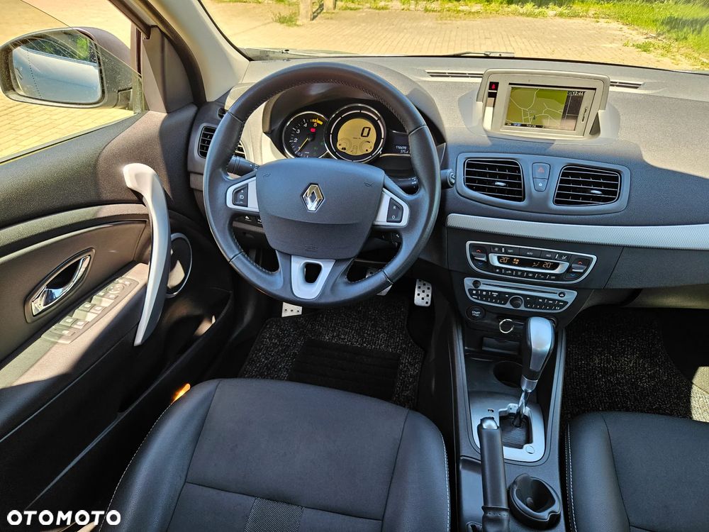 Renault Fluence dCi 110 FAP EDC Sportway - 22