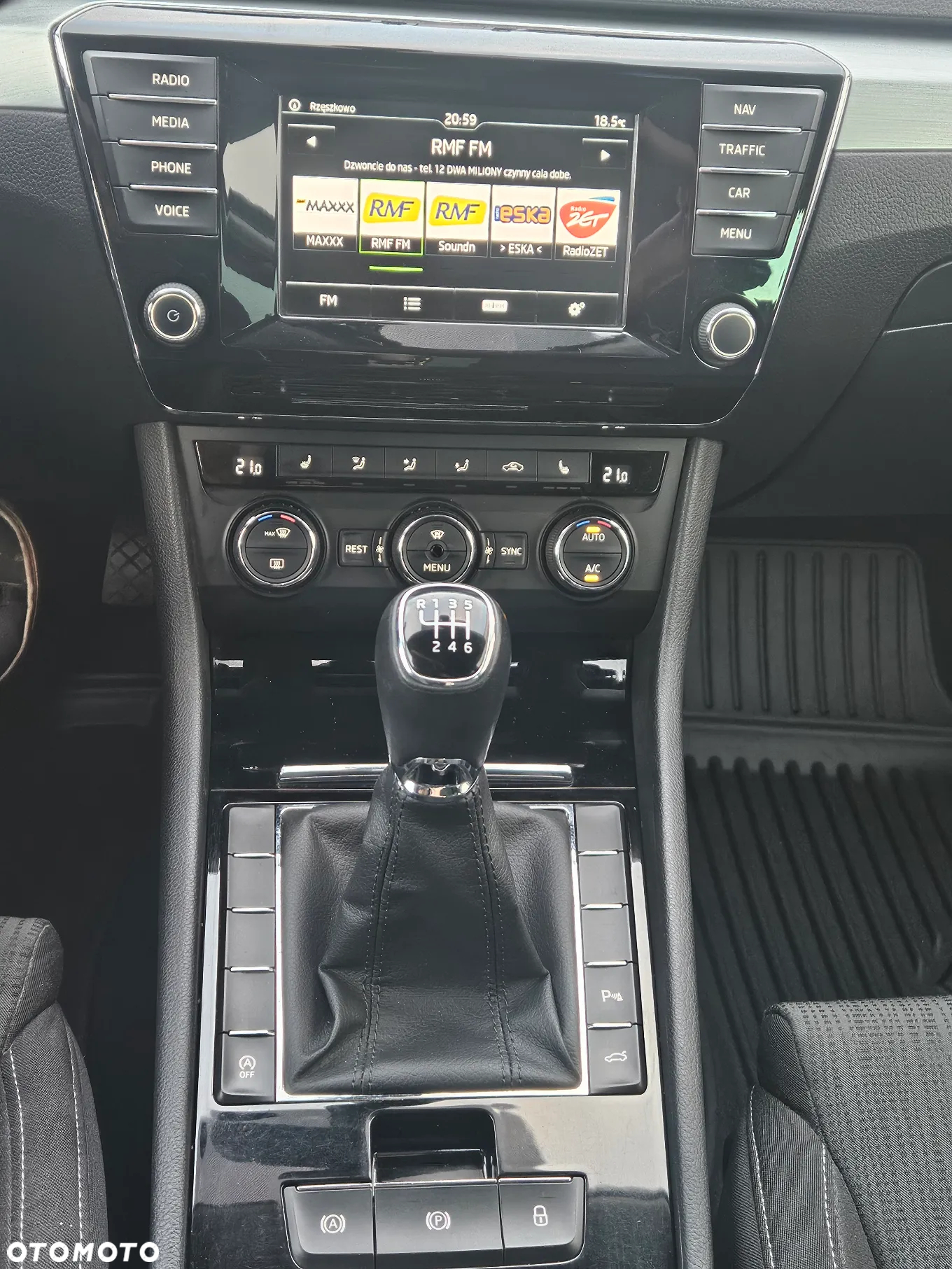 Skoda Superb 1.4 TSI ACT Ambition - 13