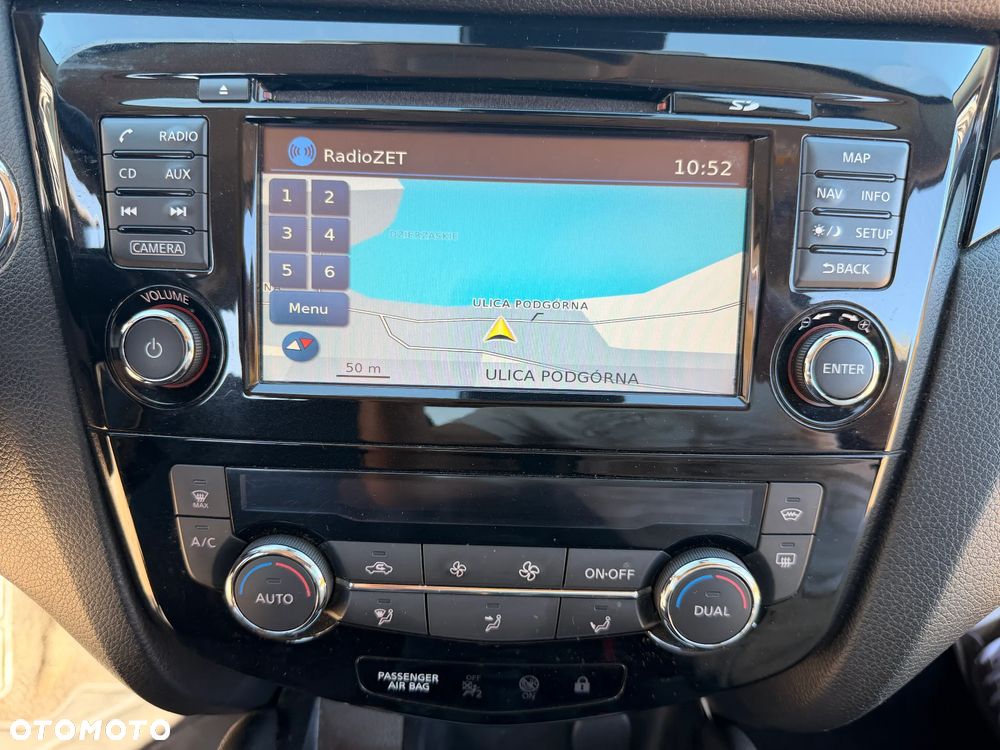 Nissan Qashqai 1.6 DCi N-Connecta - 25