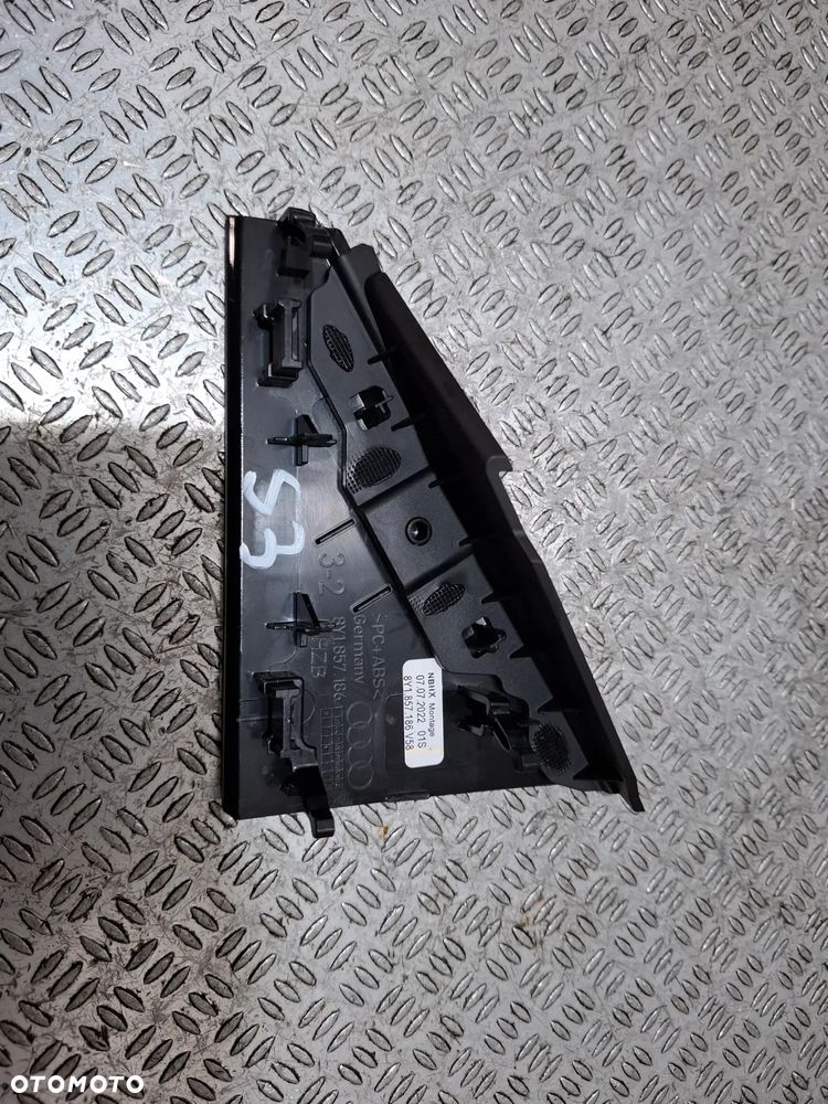 Listwa deski dekor Audi A3 R 2022, nr 8Y1857186 - 2