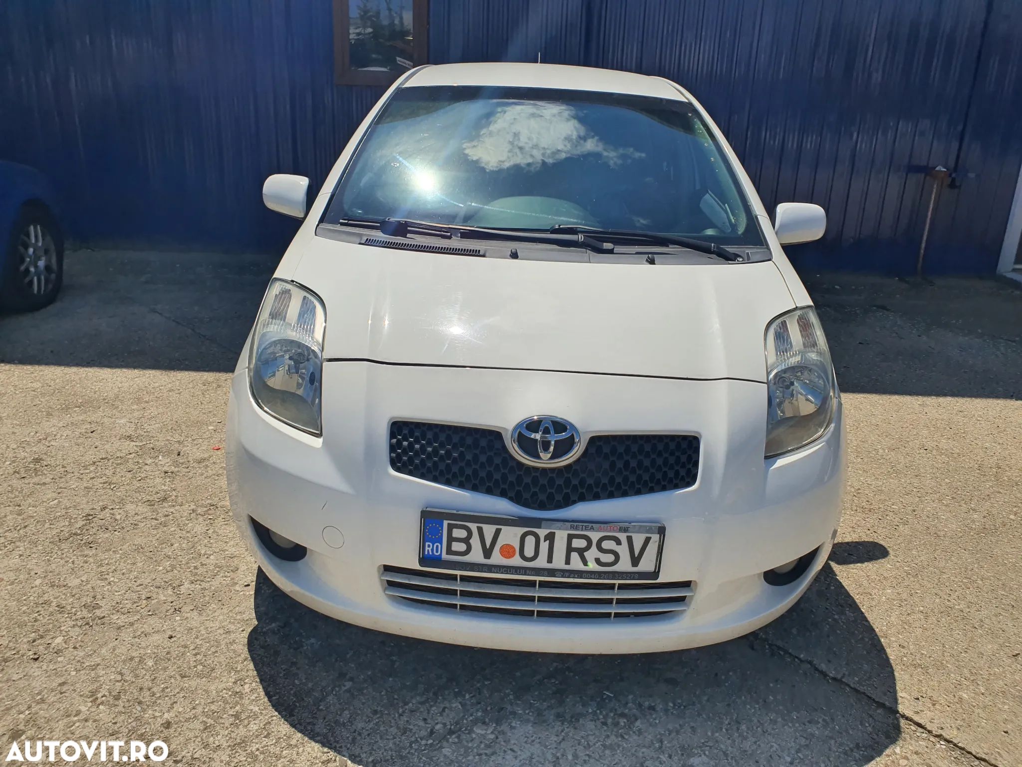 Toyota Yaris - 1